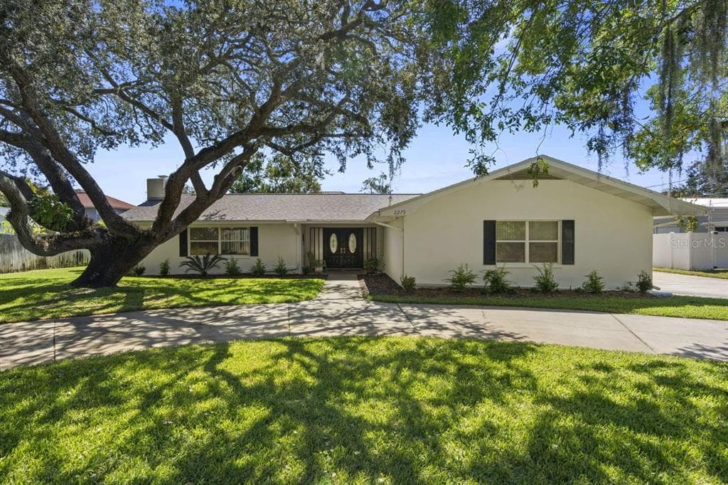 2275 TWIN LANE DRIVE
