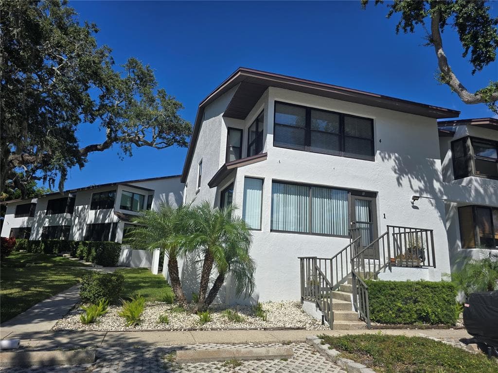 411 S BAYSHORE BOULEVARD UNIT 1 SAFETY HARBOR, FL 34695