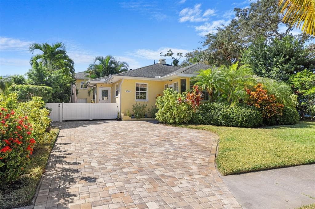 1019 MARINE STREET CLEARWATER, FL 33755