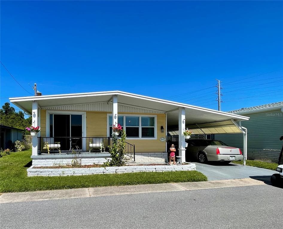 34557 GARDENIA DRIVE N PINELLAS PARK, FL 33781