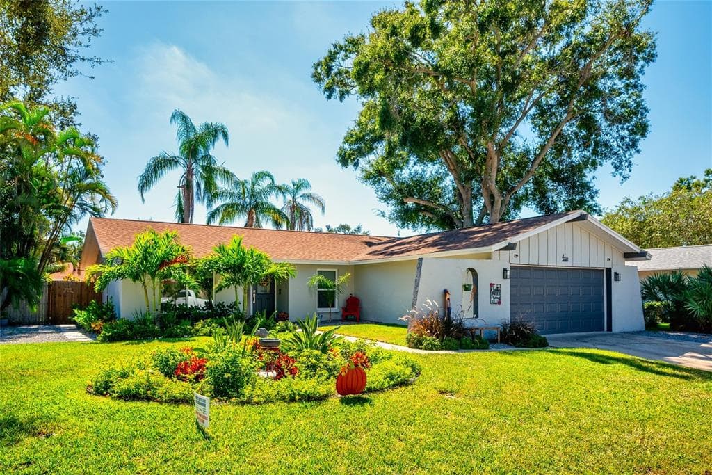 13560 DEL PRADO DRIVE S LARGO, FL 33774
