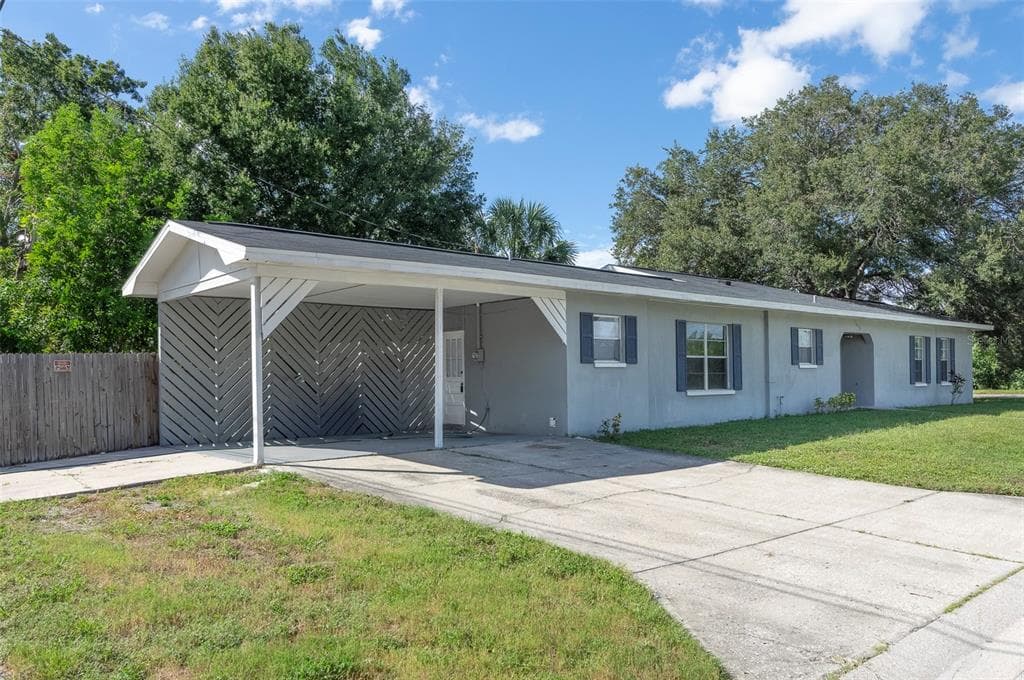 7670 8TH STREET N ST PETERSBURG, FL 33702