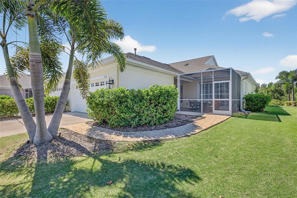 5610 GOLDEN ISLES DRIVE APOLLO BEACH, FL 33572