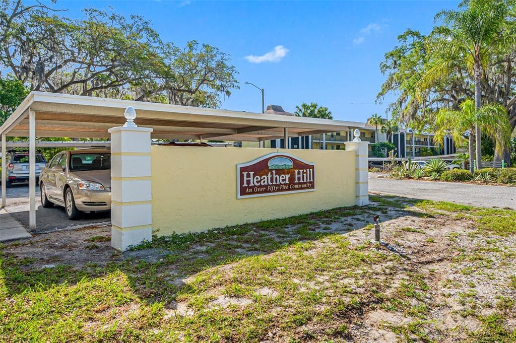 821 DELEON COURT UNIT 103 DUNEDIN, FL 34698
