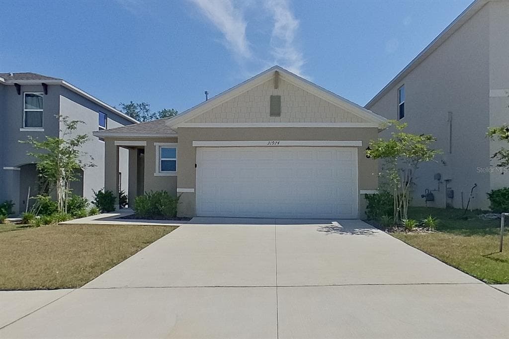 31974 KATELIN CIRCLE LEESBURG, FL 34748