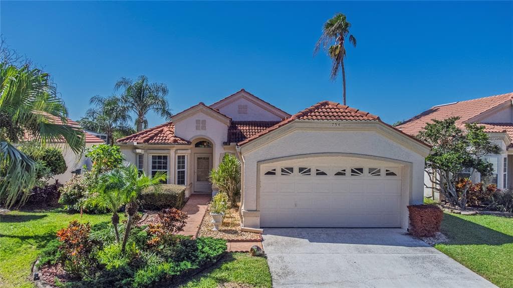 754 LIGHTHOUSE DRIVE TARPON SPRINGS, FL 34689