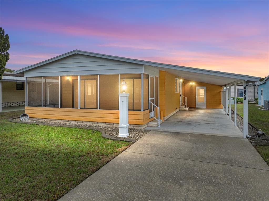 4920 BLANCO DRIVE ZEPHYRHILLS, FL 33541