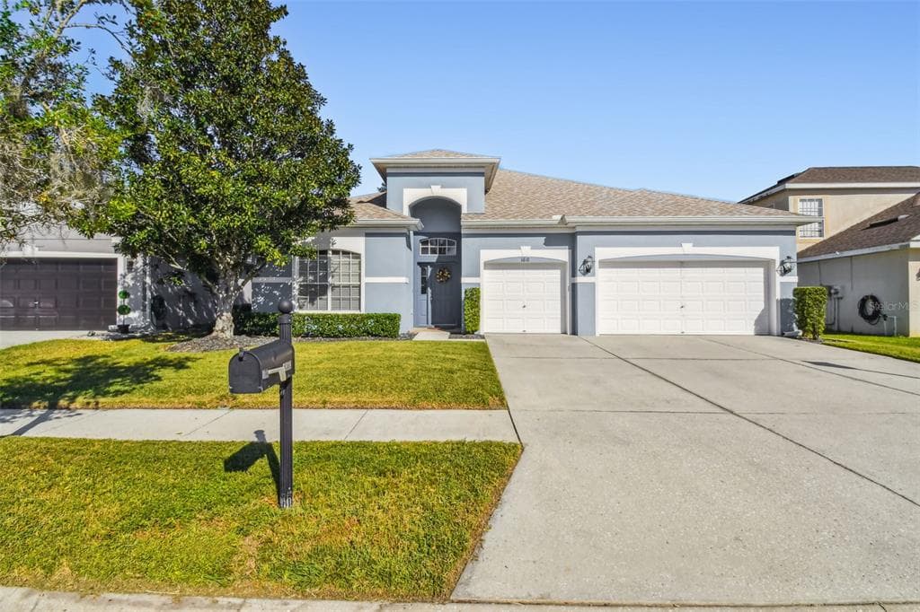 6818 PINE SPRINGS DRIVE WESLEY CHAPEL, FL 33545