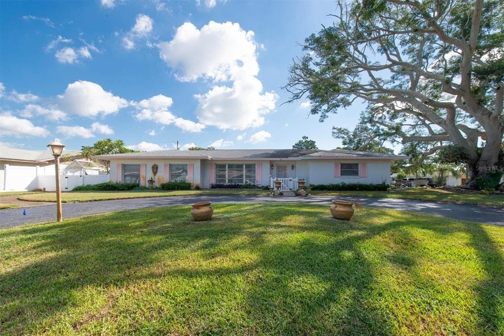 7 N MAYWOOD AVENUE CLEARWATER, FL 33765