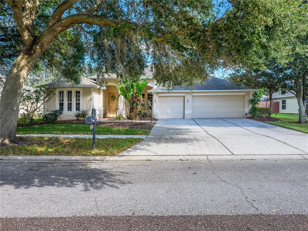 304 SAVANNAH OAKS PLACE SEFFNER, FL 33584