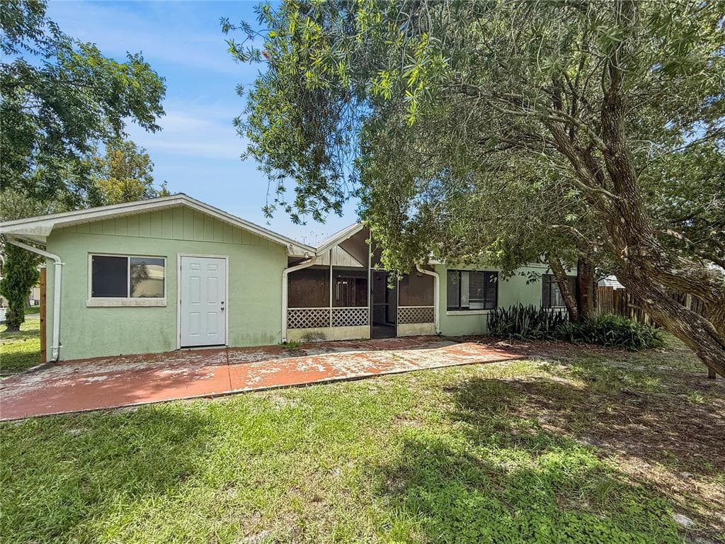 65 BLAINE DRIVE PALM COAST, FL 32137