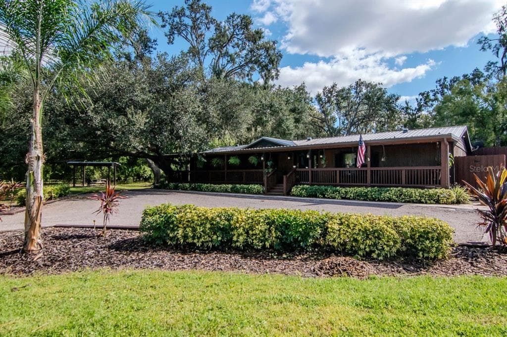 6707 W DORMANY ROAD PLANT CITY, FL 33565