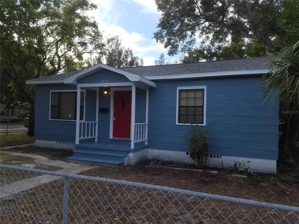 4216 15TH AVENUE S ST PETERSBURG, FL 33711