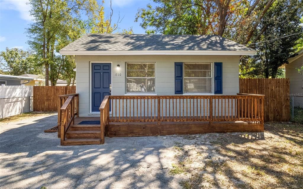 1710 W PERDIZ STREET TAMPA, FL 33612