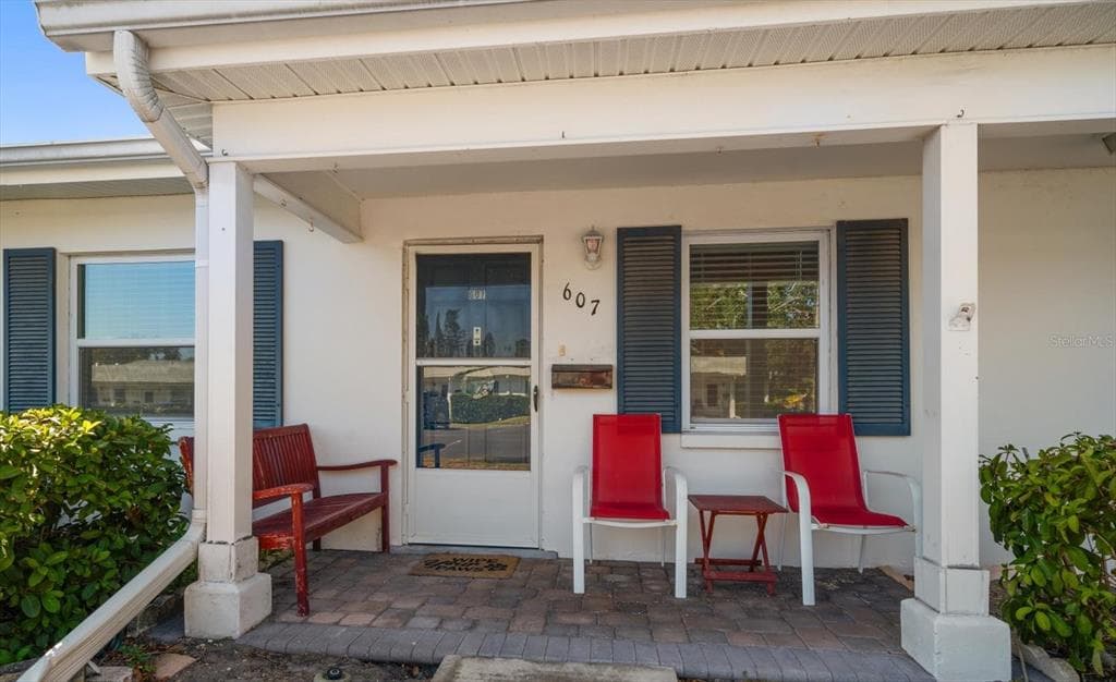 607 BRANDYWINE DRIVE UNIT 607 LARGO, FL 33771