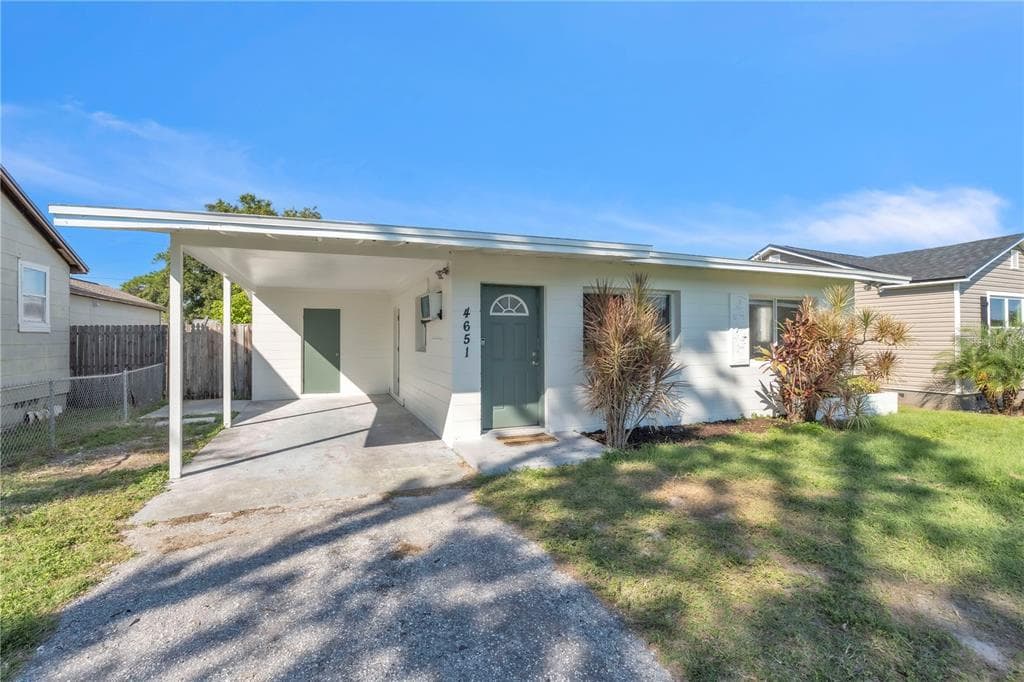 4651 FAIRFIELD AVENUE S ST PETERSBURG, FL 33711