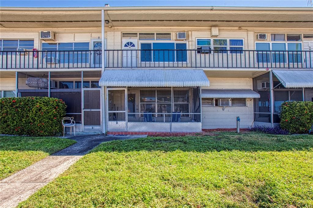 4001 58TH STREET N UNIT 3 KENNETH CITY, FL 33709