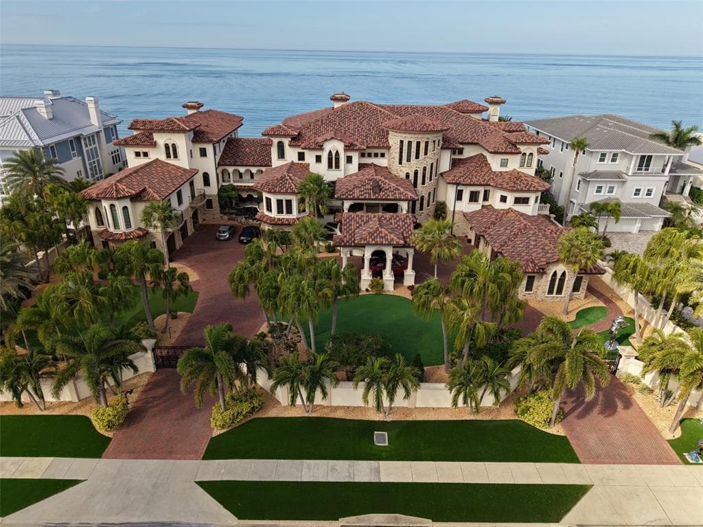 1700 GULF BOULEVARD BELLEAIR BEACH, FL 33786