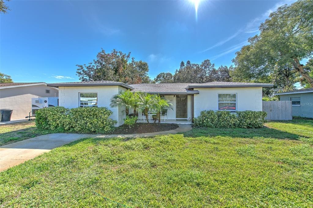 7542 19TH AVENUE N ST PETERSBURG, FL 33710