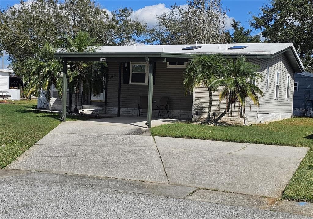 106 DOLPHIN DRIVE E OLDSMAR, FL 34677