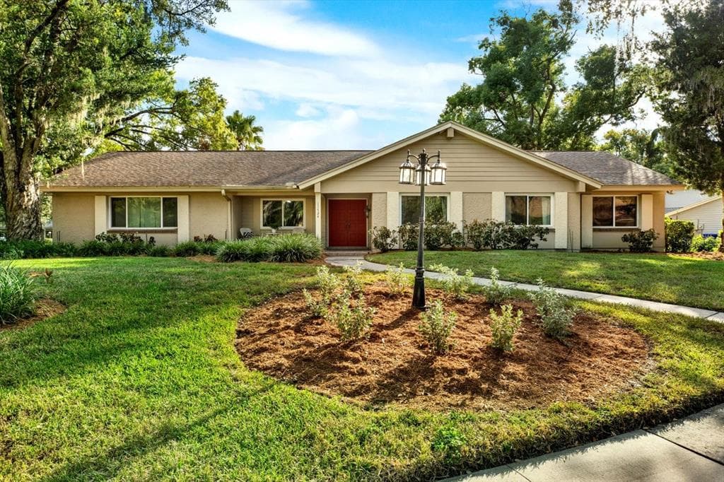 11724 PHOENIX CIRCLE TAMPA, FL 33618
