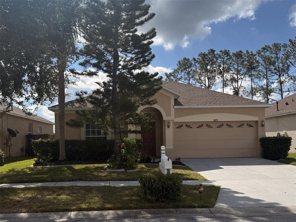 10211 GOLDENBROOK WAY TAMPA, FL 33647