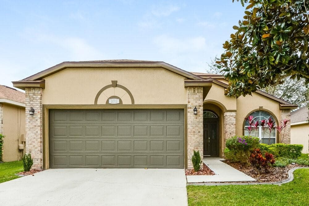 370 WOODBURY PINES CIRCLE ORLANDO, FL 32828