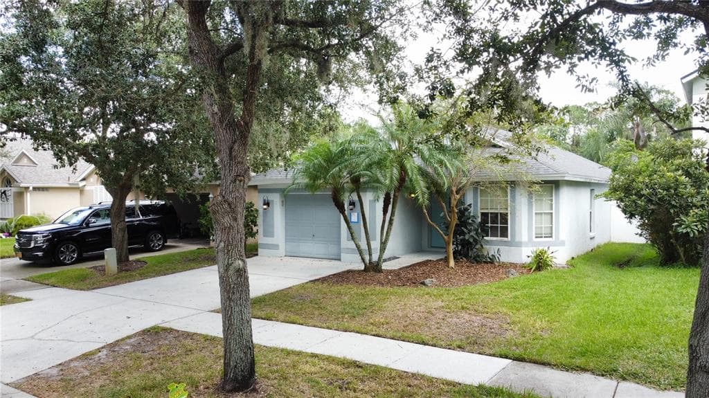 5722 TANAGERLAKE ROAD LITHIA, FL 33547