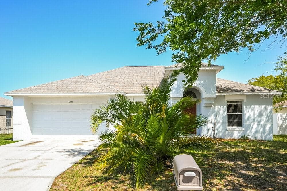 5004 QUERCUS LOOP WINTER HAVEN, FL 33880