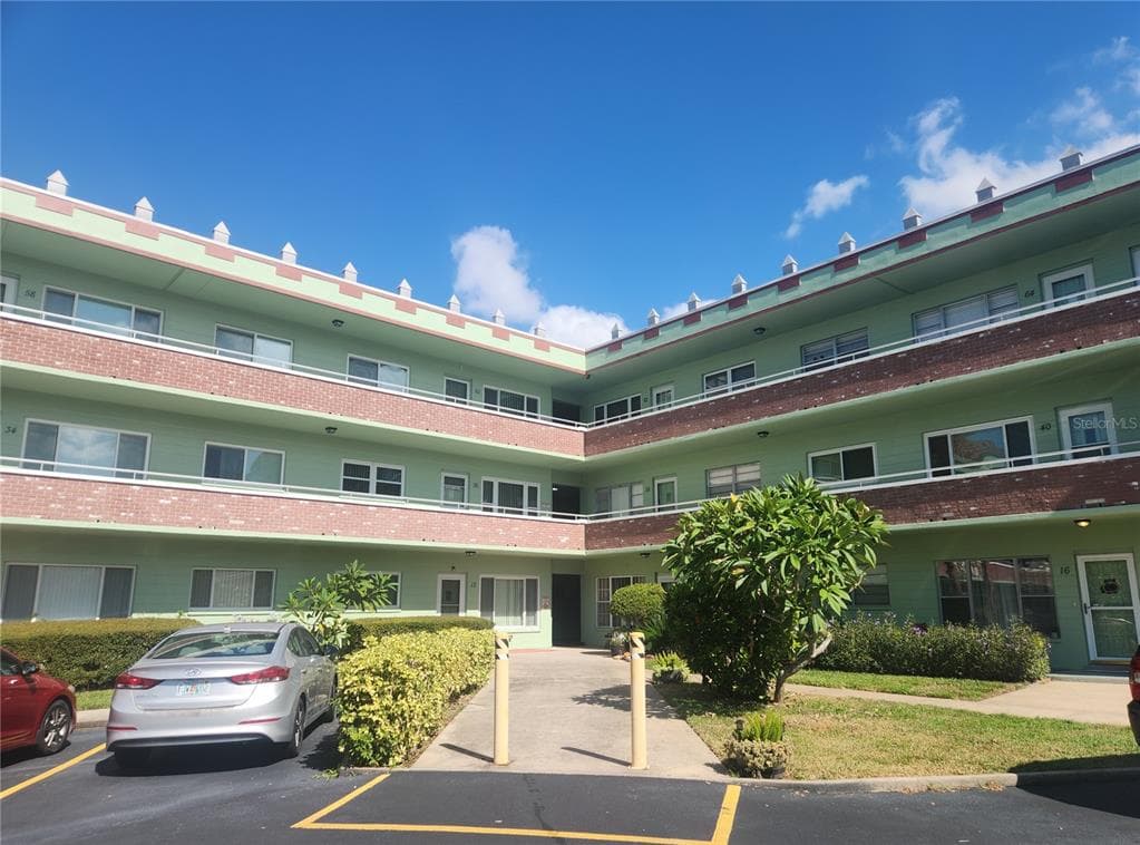 2358 ECUADORIAN WAY UNIT 40 CLEARWATER, FL 33763