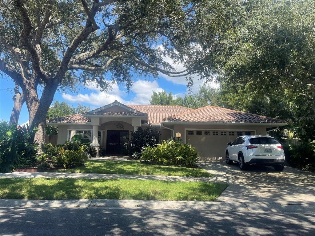 5607 OAK GROVE COURT SARASOTA, FL 34233
