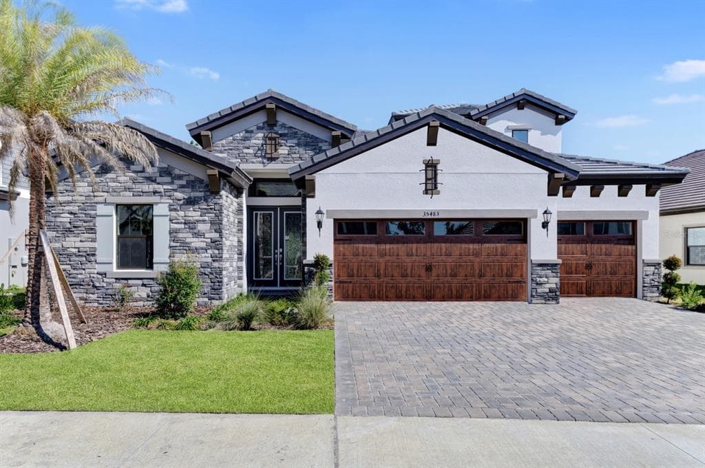 35483 BIG HAWK DRIVE ZEPHYRHILLS, FL 33541