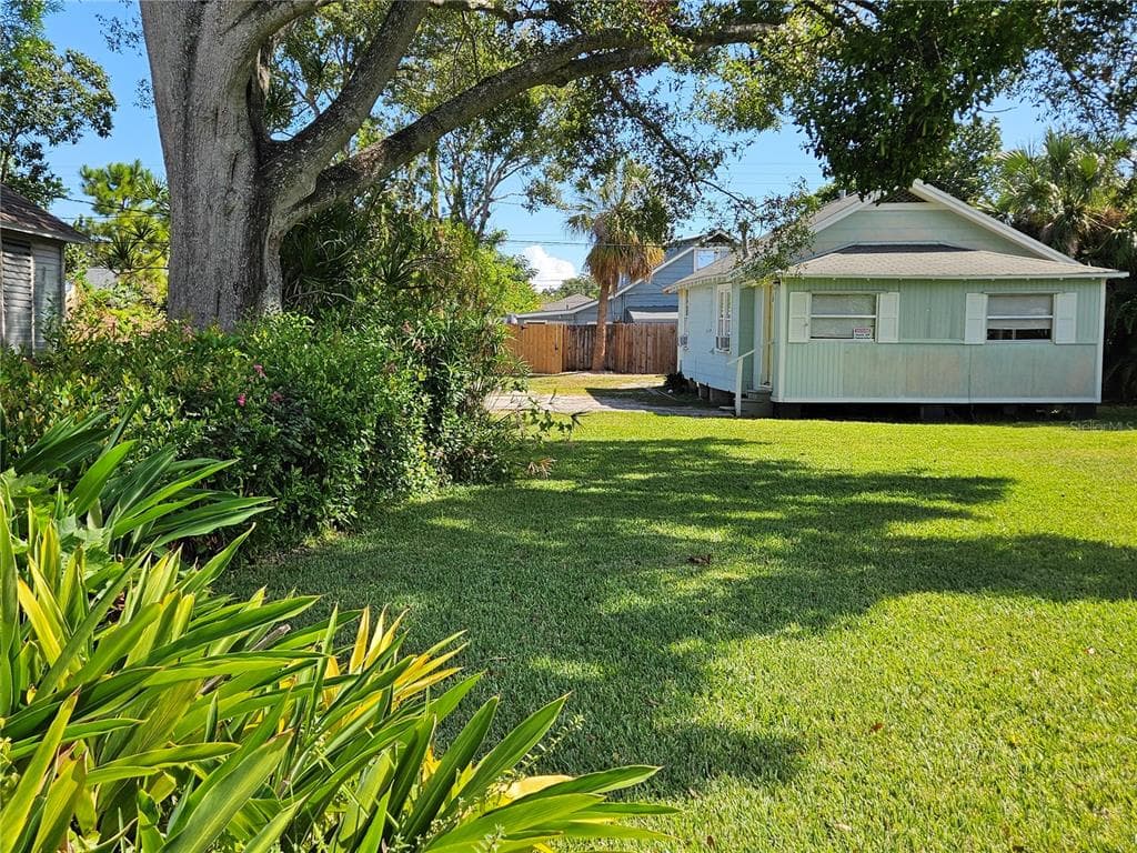 925 QUEEN STREET N ST PETERSBURG, FL 33713