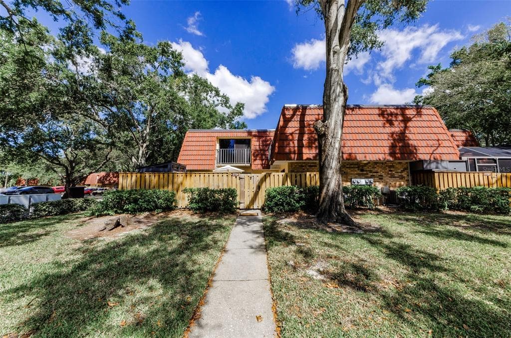 2734 5TH COURT PALM HARBOR, FL 34684