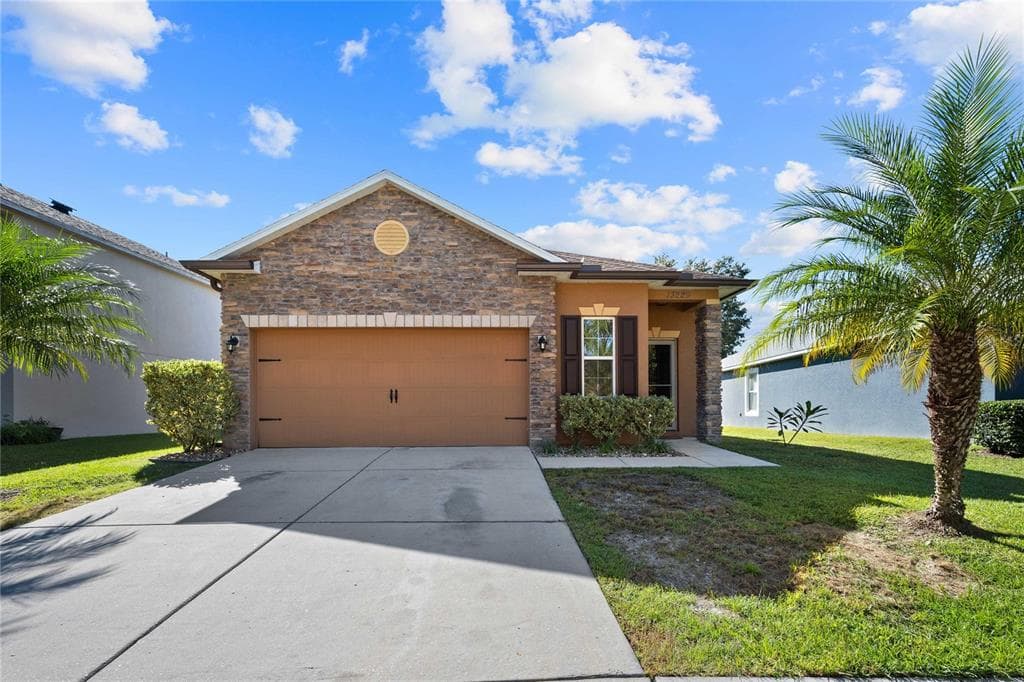 13229 WATERFORD CASTLE DRIVE DADE CITY, FL 33525