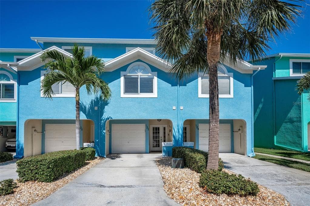 122 MARCDALE BOULEVARD INDIAN ROCKS BEACH, FL 33785
