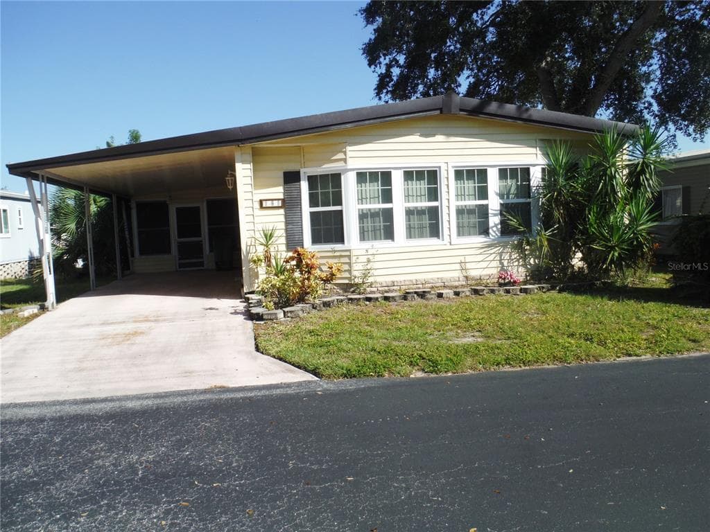 141 FOREST LANE UNIT 13 SAFETY HARBOR, FL 34695