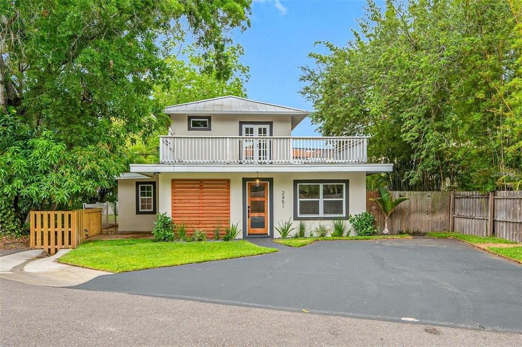 2851 W BAY AVENUE TAMPA, FL 33611
