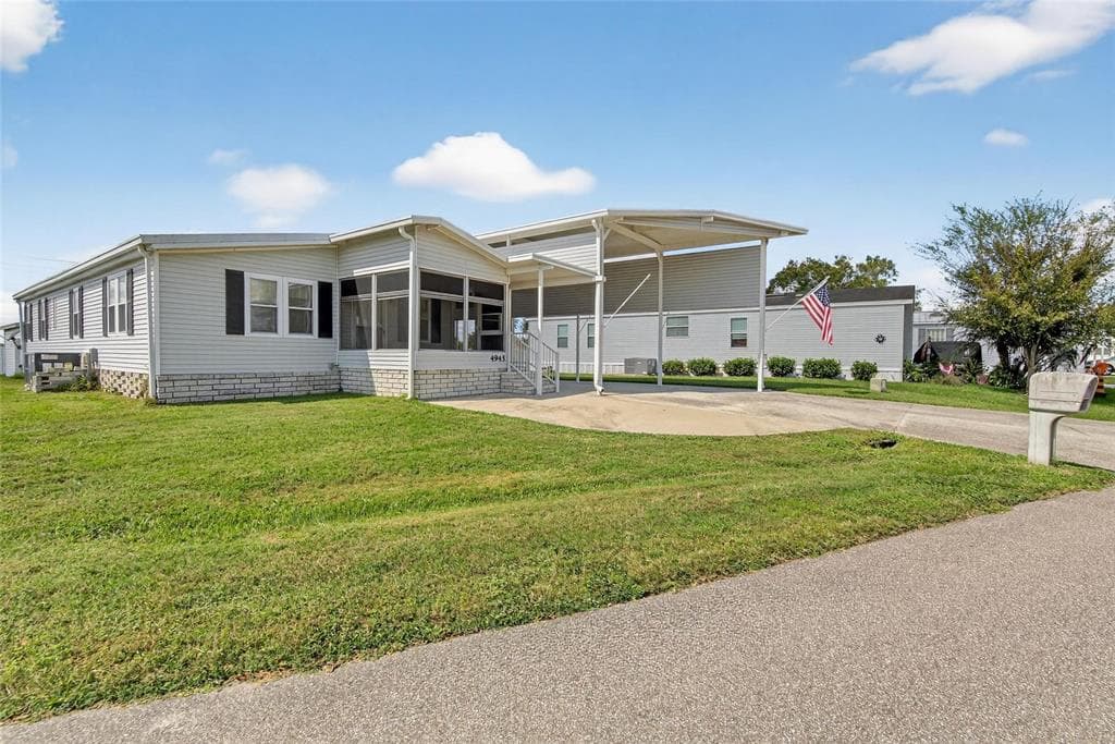 4945 SHORE LINE DR POLK CITY, FL 33868