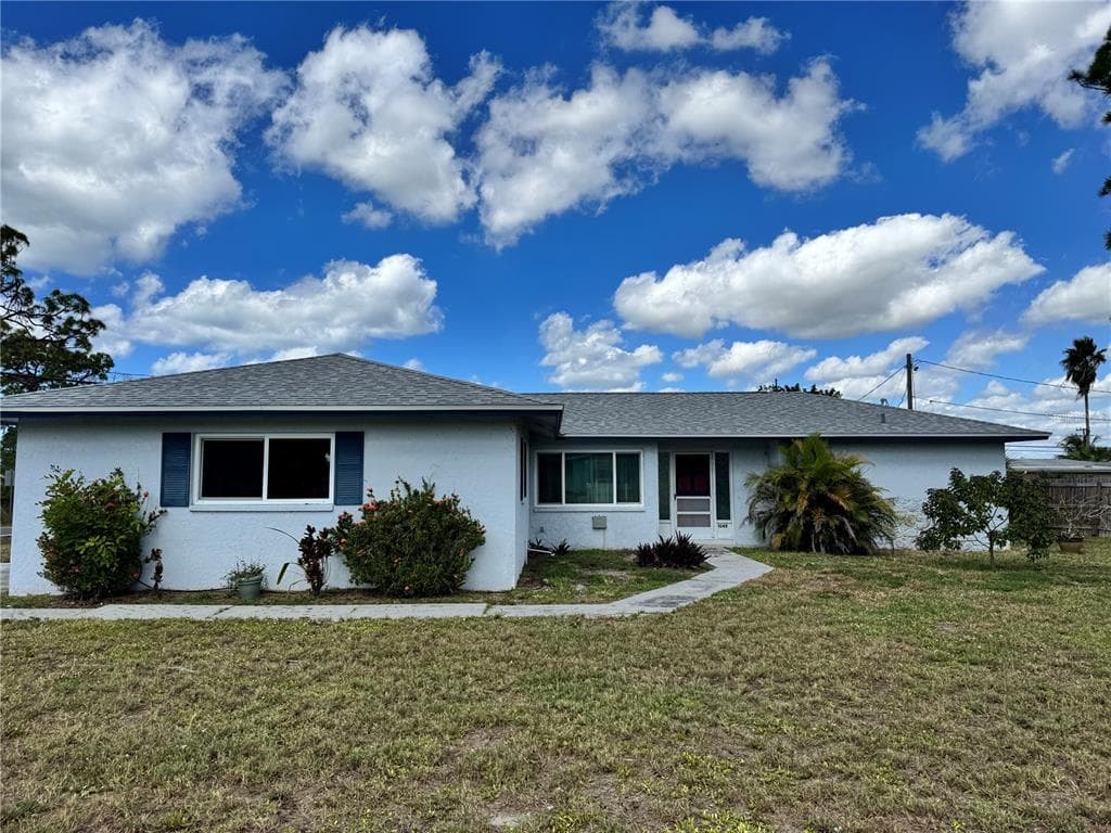 1048 PORPOISE ROAD VENICE, FL 34293
