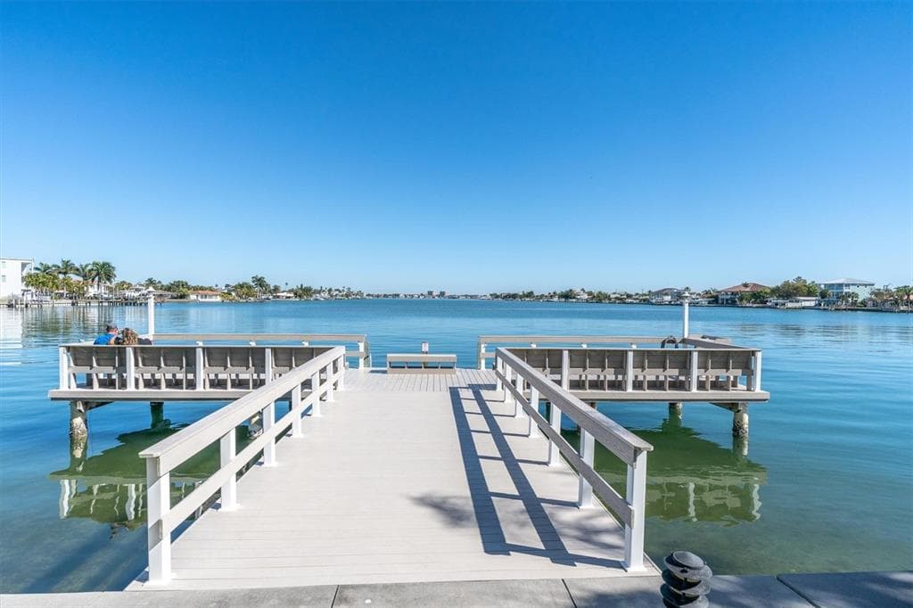 5575 GULF BOULEVARD UNIT 337
