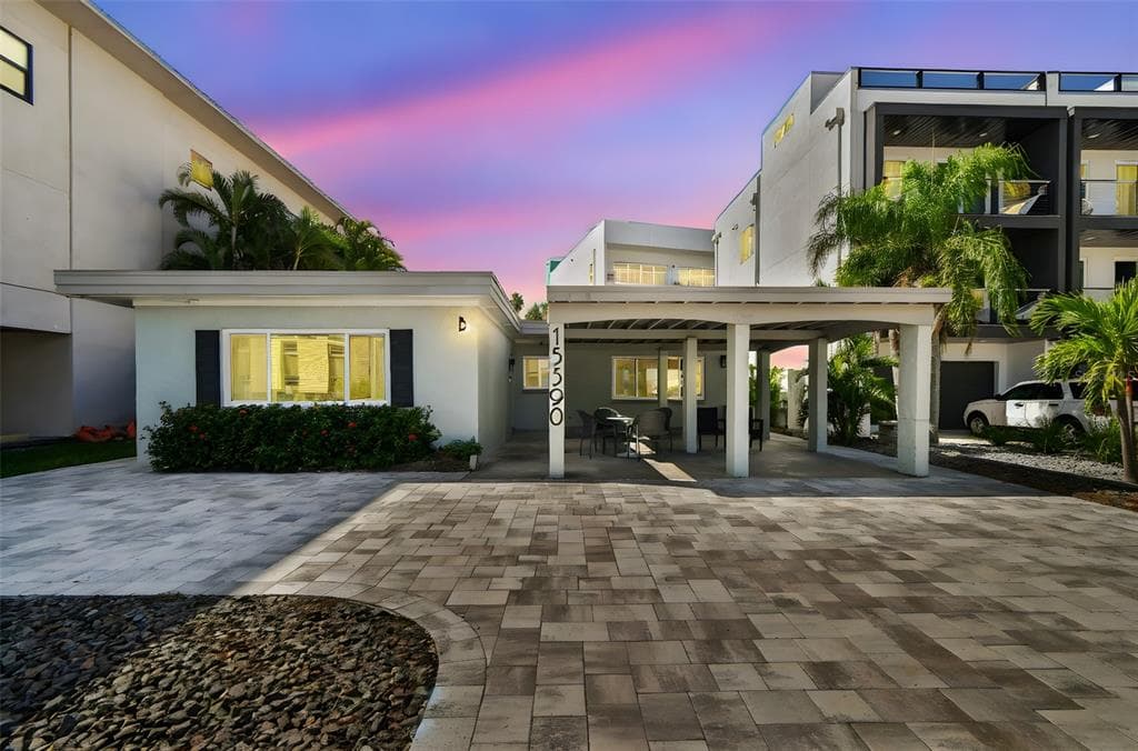 15390 2ND STREET E MADEIRA BEACH, FL 33708