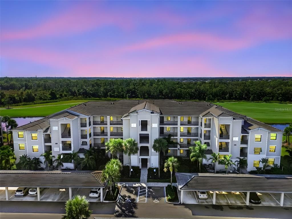 17902 GAWTHROP DRIVE UNIT 208 BRADENTON, FL 34211