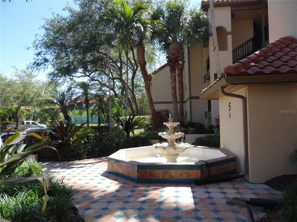 2400 FEATHER SOUND DRIVE UNIT 526 CLEARWATER, FL 33762