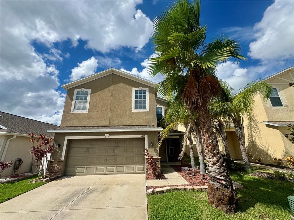 1912 HAWKS VIEW DRIVE RUSKIN, FL 33570