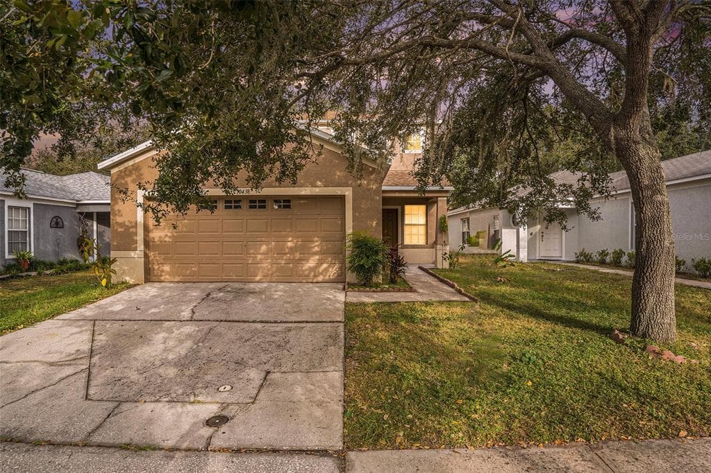 10438 BLACKMORE DRIVE TAMPA, FL 33647