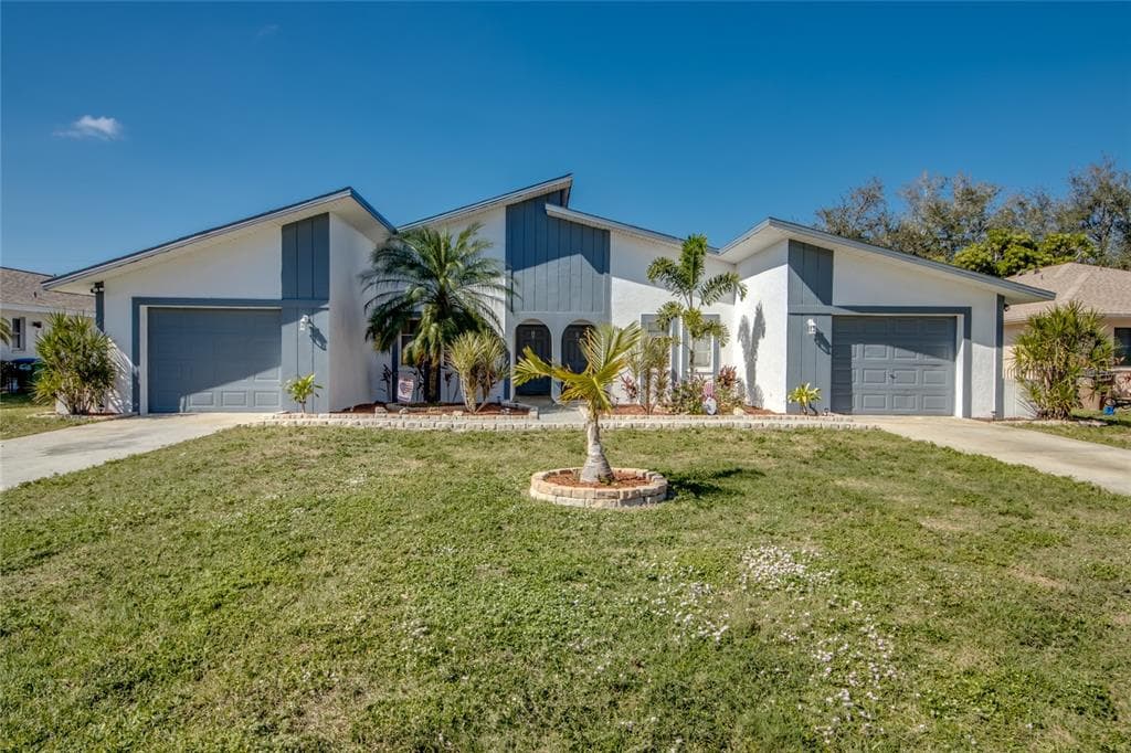 912 SE 24TH AVENUE UNIT A &  B CAPE CORAL, FL 33990