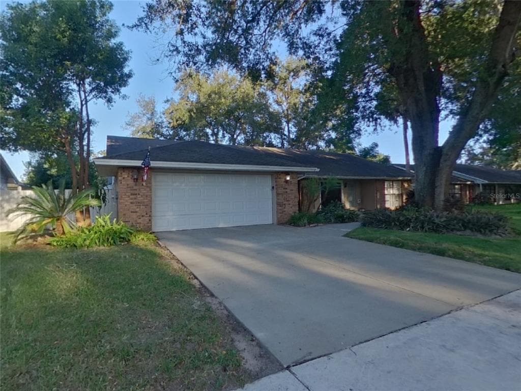 949 YELLOW ROSE DRIVE ORLANDO, FL 32818