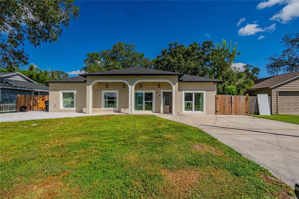 519 W 122ND AVENUE TAMPA, FL 33612