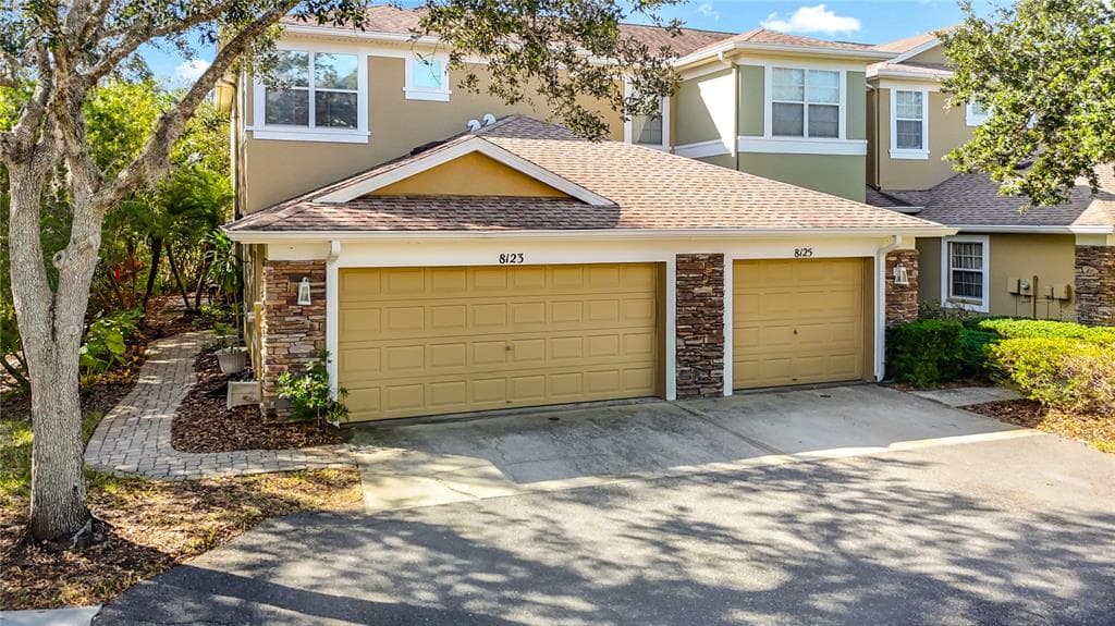 8123 STONE PATH WAY TAMPA, FL 33647